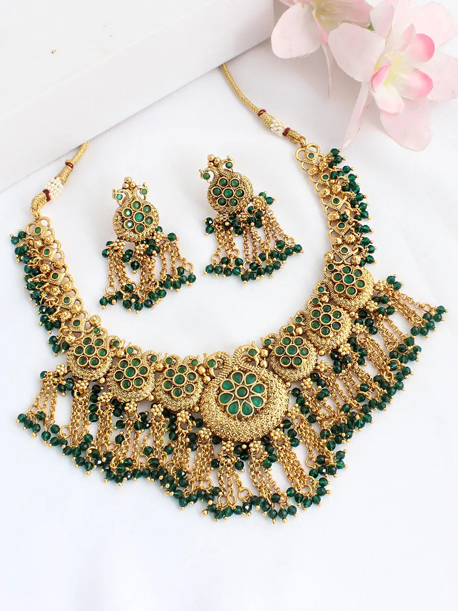 Aayushi Necklace Set
