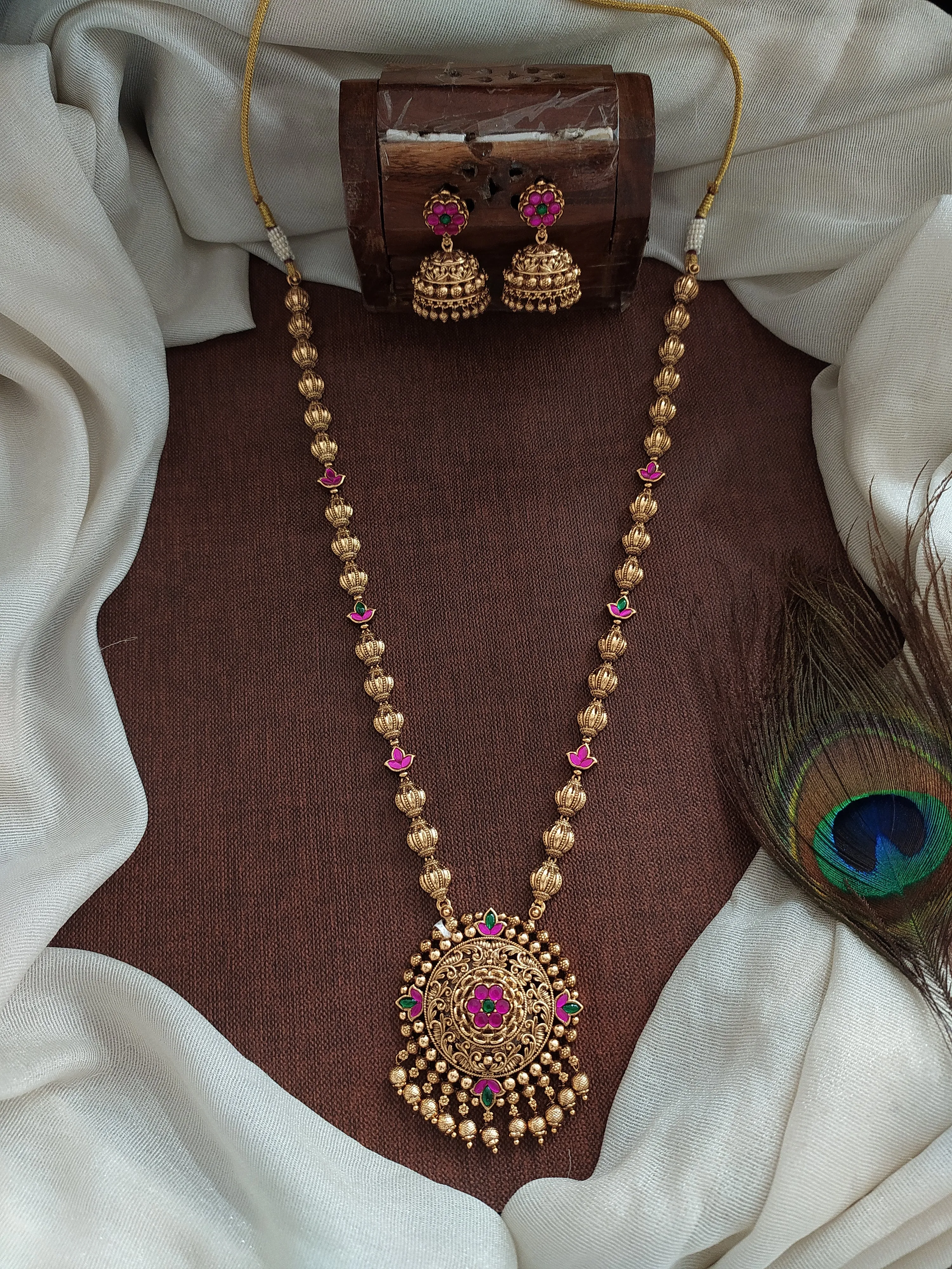 Antique Floral Design Jadau Kundan Mala Set with Jhumki