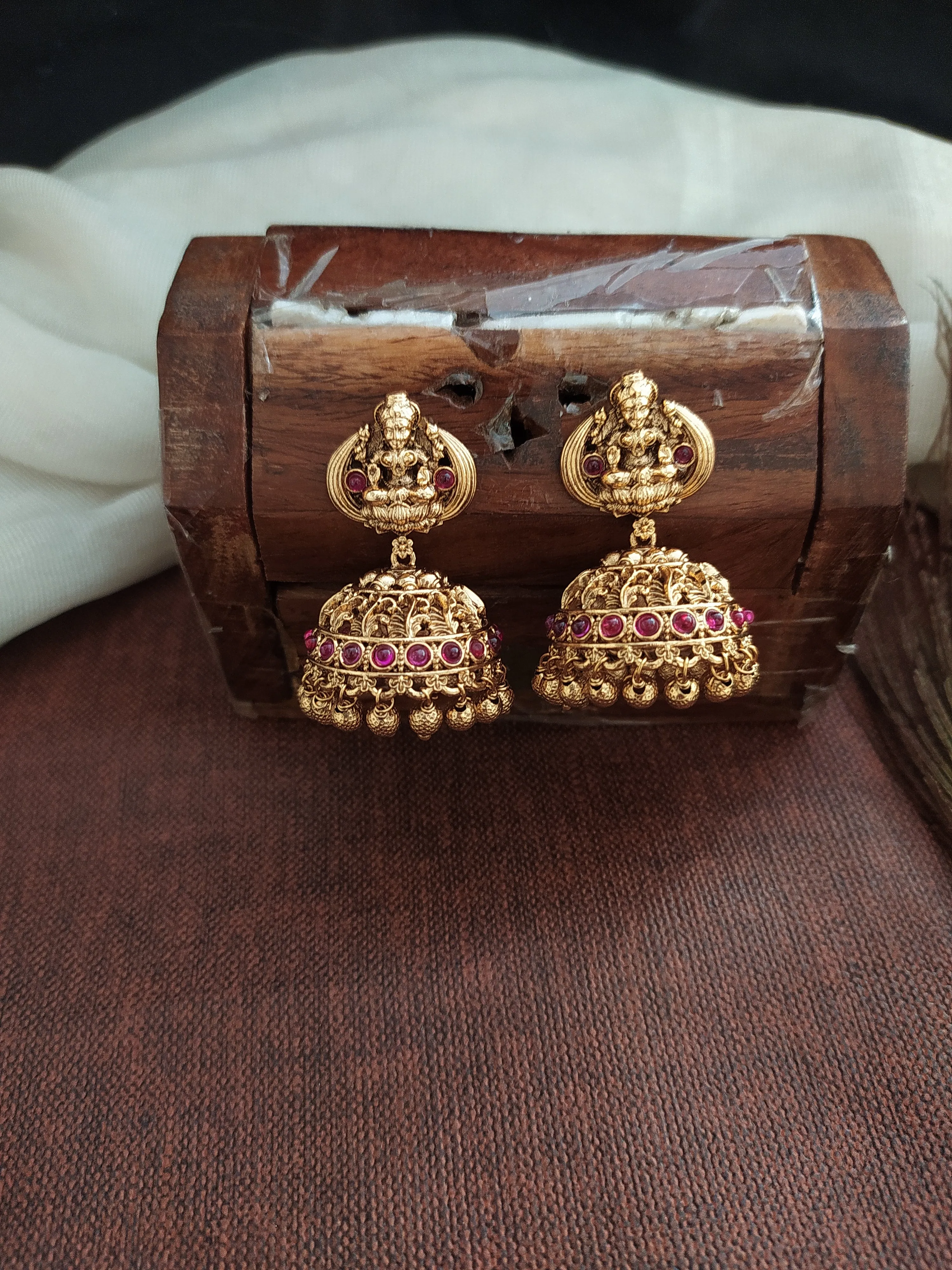 Antique Lakshmi Necklace Set with Peacock Design
