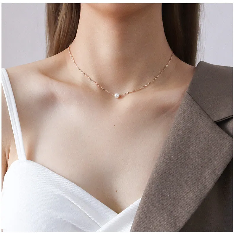 Chic 18K Gold Pearl Pendant Necklace - Elegant Collarbone Chain
