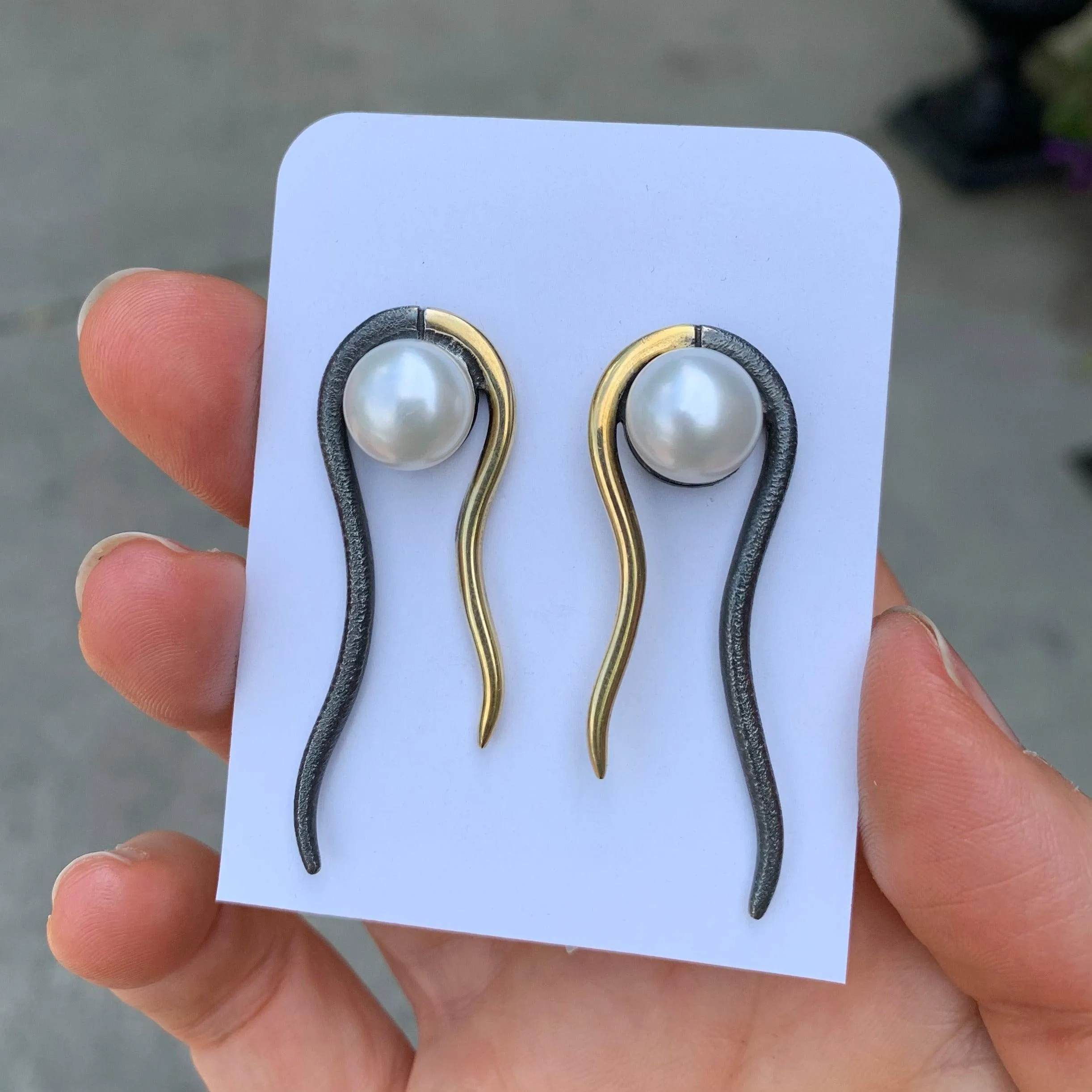 Designer Elegant Mixed Metal and Pearl Earrings