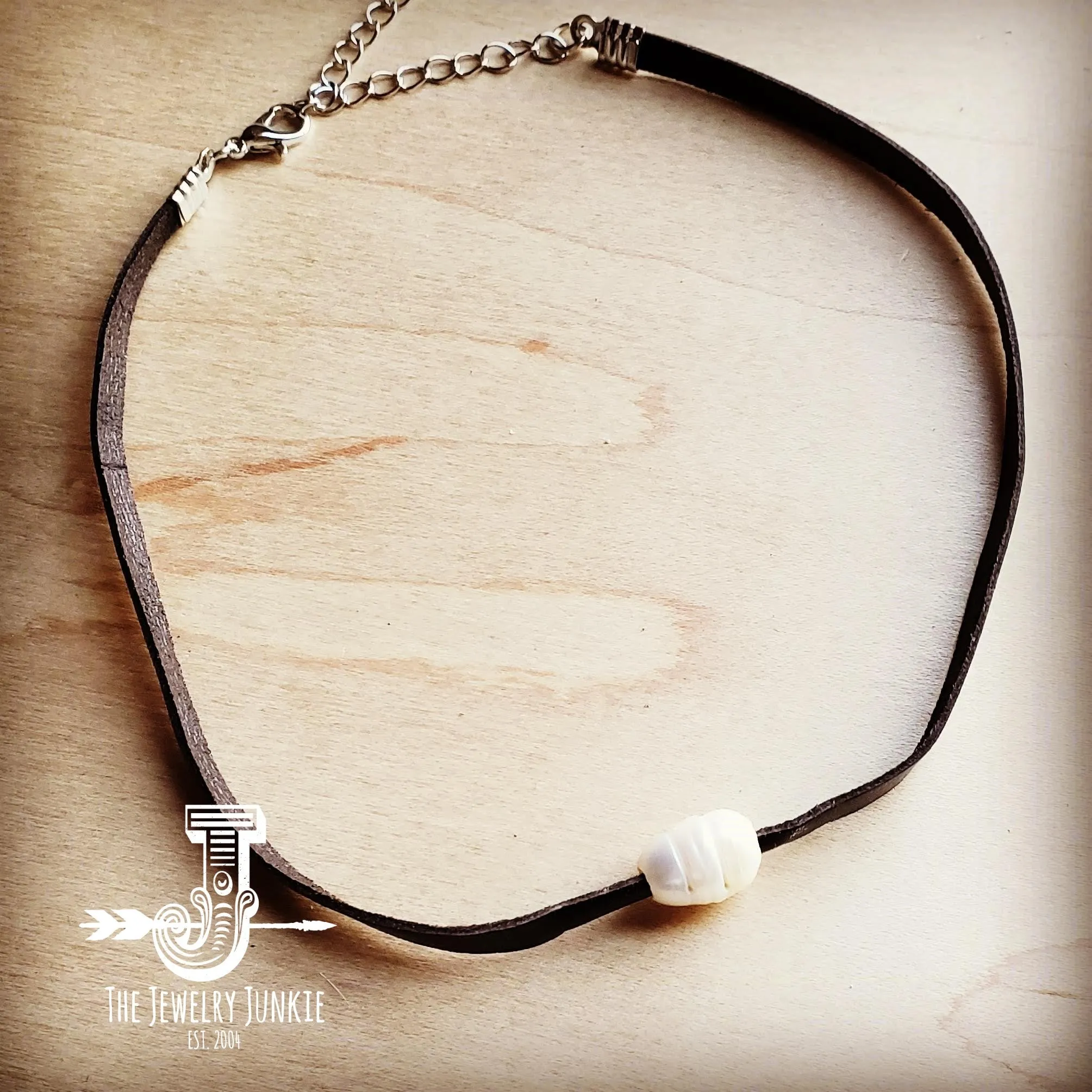 Floating Pearl on Brown Leather Choker Necklace 229R