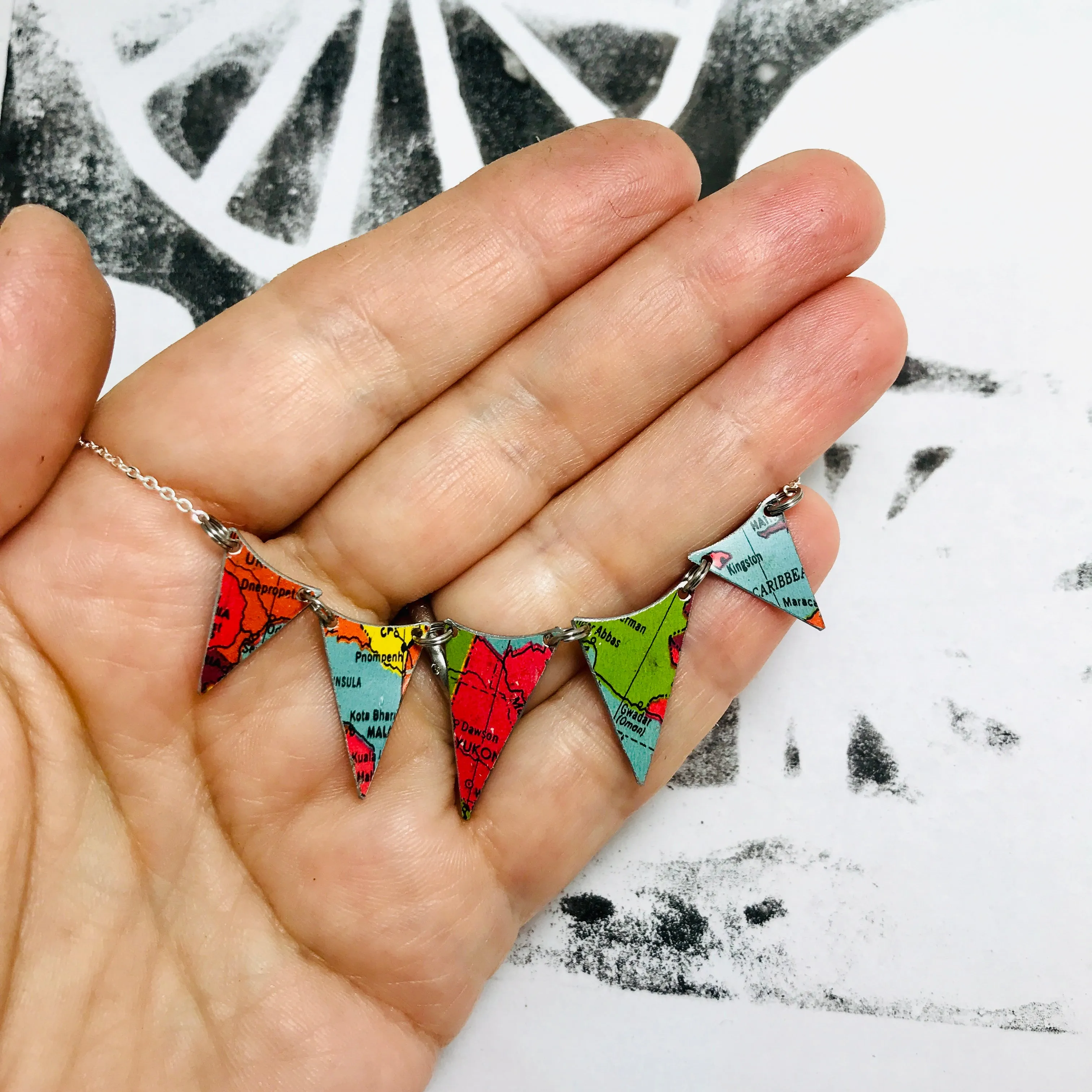 Global Pennant Zero Waste Tin Circle Necklace