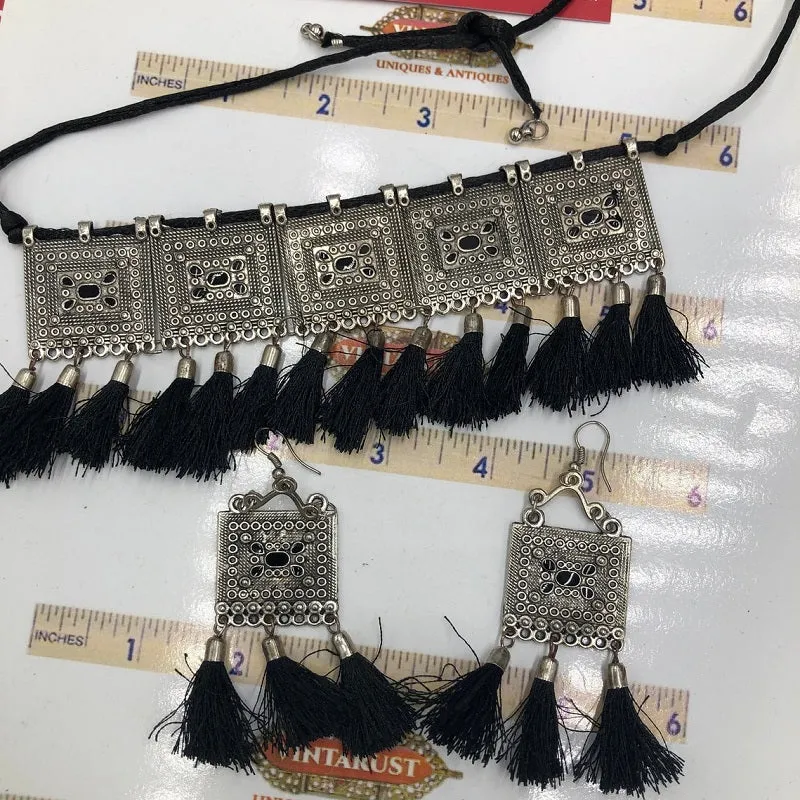 Silver Kuchi Dangling Tassels Jewelry Set