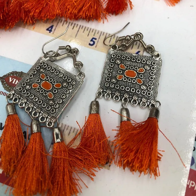 Silver Kuchi Dangling Tassels Jewelry Set