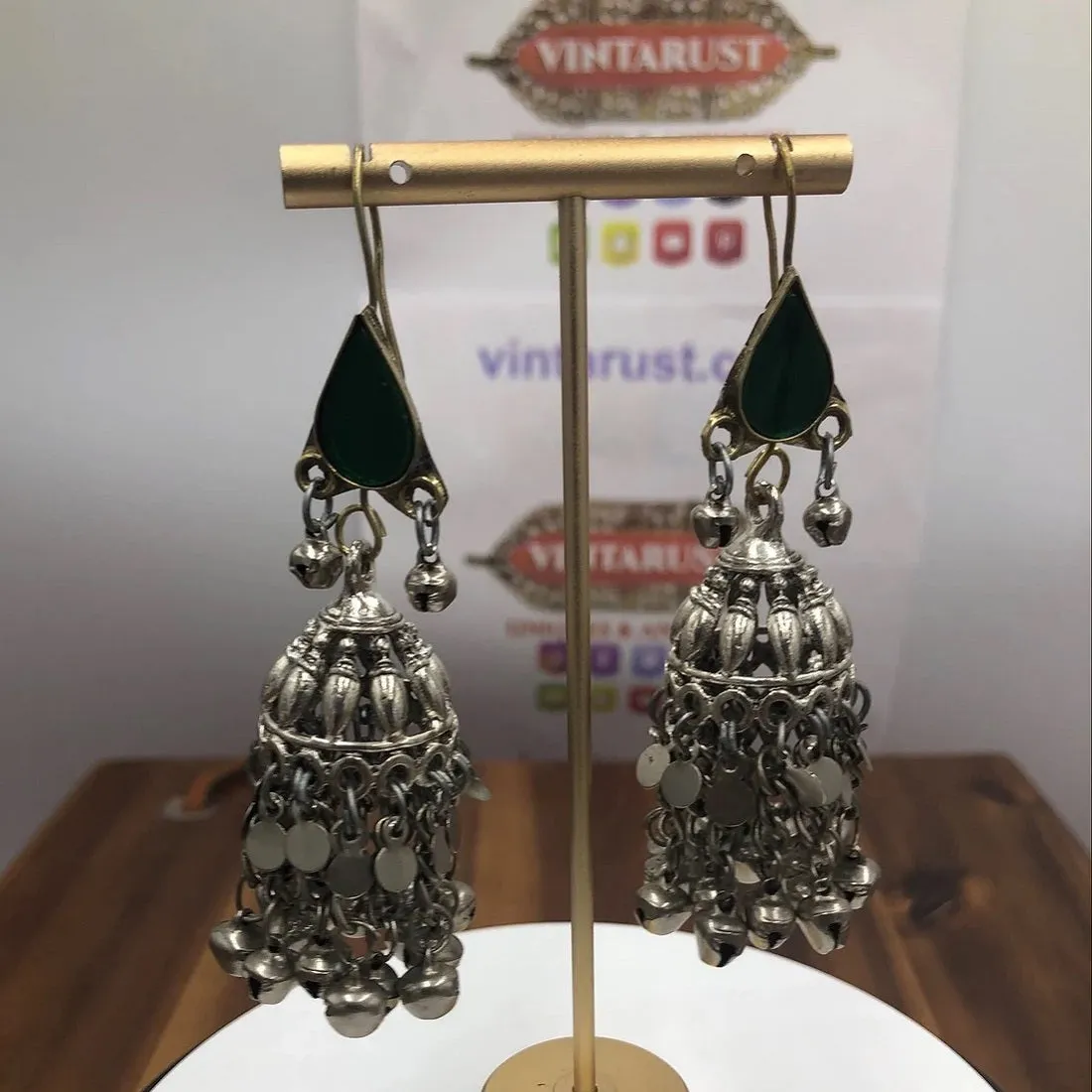 Vintage  Fashionable Green and Silver Earrings
